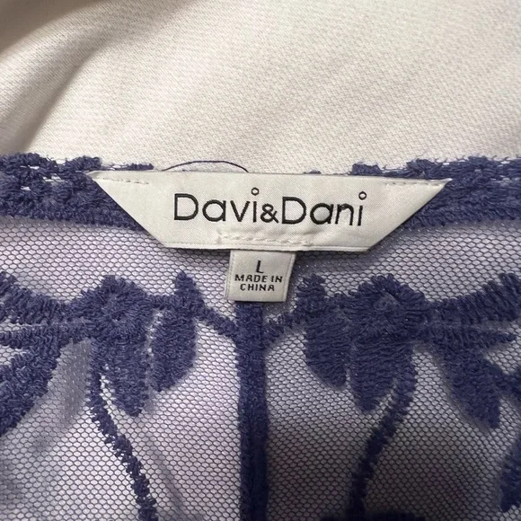DAVI & DANI Navy Embroidered Cover-Up - Picture 3 of 3